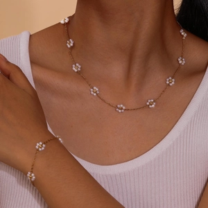 Flower Jewelry Gold Plated Stainless Steel Necklace And Bracelet With Imitation Artificial Pearl Green Crystal Daisy For Women
