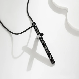 Pendentif croix pour homme en acier inoxydable noir avec versets bibliques gravés