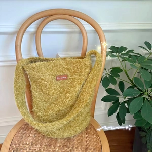 Plüsch Kunstpelz Schultertasche Weiche Flauschige Beuteltasche Winter Warme Handtasche Mit Magnetverschluss Für Damen Alltag