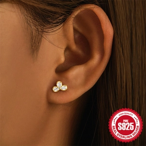 Elegant S925 sterling silver three-petal flower stud earring with sparkling cubic zirconia