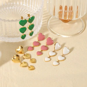 Boucles d'oreilles pendantes cœur vintage en émail doré, rose, blanc et vert