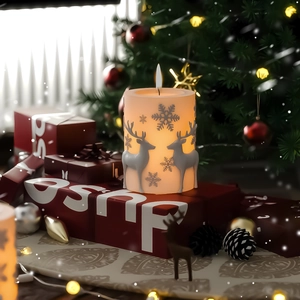 Weihnachts LED Kerze mit Rentier Relief und warmem gelbem Licht für festliche Deko