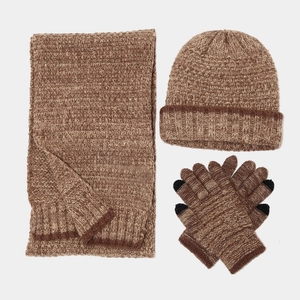 Set invernale 3 pezzi con berretto, sciarpa e guanti touch in maglia color caffè misto