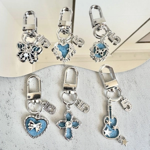 Denim Keychain Zinc Alloy Rhinestone Butterfly Cross Heart Guitar Pendant Retro Bag Charm Y2K Fashion Accessory