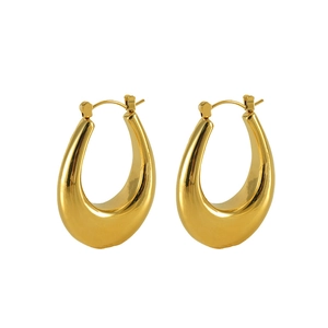 Polished gold U-shaped thick hoop earrings in minimalist retro stainless steel style