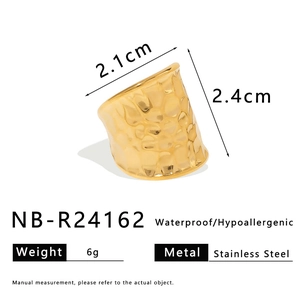 Macro view of gold stainless steel ripple ring with 2.4cm height and size details