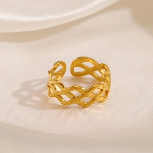 Bague ajustable en acier inoxydable plaqué or 18K avec design tressé ajouré