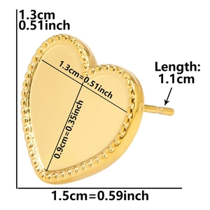 Size diagram of golden heart stud earring showing 1.5cm width and 1.1cm pin length