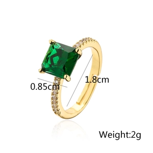 Detail view of emerald green zircon ring showing size parameters and dimensions