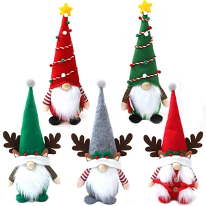 Set de cinco gnomos de Navidad de peluche con astas de reno y gorros festivos