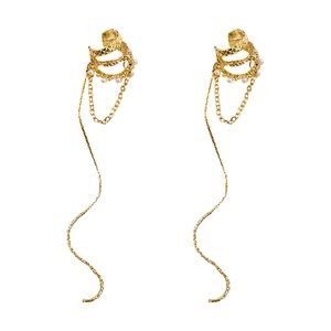 Golden butterfly tassel ear clips with zircon and pearls for a minimalist fashion look