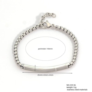 Detailed specs of the stainless steel chain bracelet showing size 190mm and weight 12g