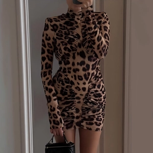 Polyester Luipaardprint Geplooide Rugloze Bodycon Mini-jurk Opstaande Kraag Lange Mouwen Sexy Voor Dames