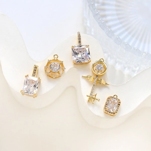 Colgantes de llave y cuadrados bañados en oro con circonitas para creación de joyería DIY