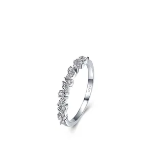 Elegant S925 sterling silver ring with sparkling marquise and round zircon stones