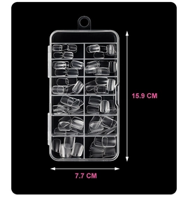 Détail du boîtier de rangement pour 120 faux ongles carrés transparents à 10 compartiments