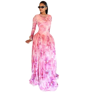 Robe longue fleurie rose et violette à manches longues, silhouette trapèze cintrée