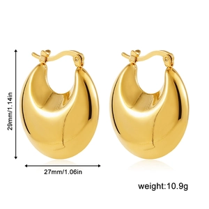 Polished 18K gold chunky C-hoop earring details showing 29mm height and 27mm width