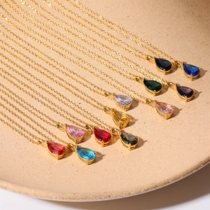Collana Con Pendente Pietra Portafortuna A Goccia Acciaio Inossidabile Placcato Oro Con Zirconia Gioielli Donna