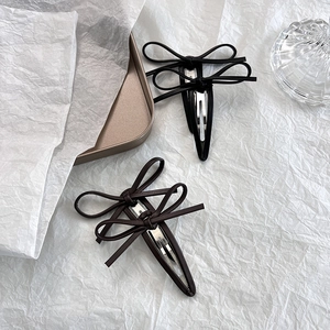 Barrettes à cheveux papillon en cuir chic noir et marron pour la coiffure des femmes