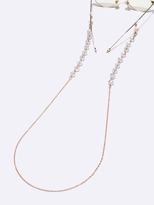 Chaîne à lunettes dorée ornée de perles en cristal AB et maillons fins élégants