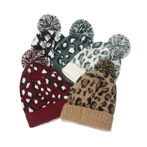 Bonnet En Tricot Imprimé Léopard Avec Pompon Hiver Chaud Extérieur Mode Acrylique Revers Côtelé Pour Femmes Hommes