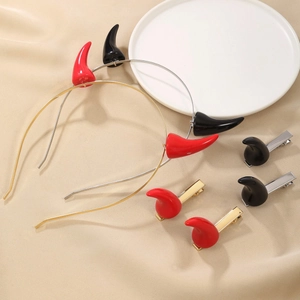 Set serre-tête et pinces à cheveux cornes de diable Halloween en rouge et noir pour fêtes