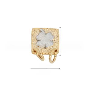 Detail view of square gold-plated clover pendant with dimensions 9.2mm and hammered texture
