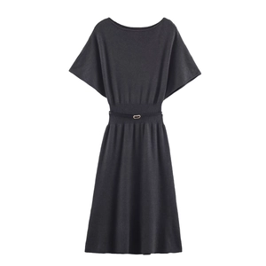 Robe Mi-Longue Tricotée Femmes Manches Courtes Col Bateau Couleur Unie Coupe Ajustée Élégante Chic Avec Ceinture Boucle