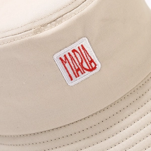 Chapeau bob en toile beige de style japonais avec broderie Maria rouge et bord