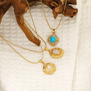 Turquoise Artificial Pearl Pendant Necklace 304 Stainless Steel 18K Gold Plated Snake Bone Chain Vintage Jewelry For Women