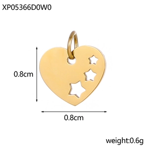 Macro detail of 0.8cm gold heart pendant with hollow stars and weight specifications