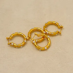 Classic 18k gold plated hoop earrings with white pearls and sparkling cubic zirconia
