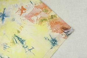 Détail de l'imprimé abstrait aquarelle sur tissu en maille avec coutures de qualité
