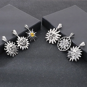 Retro Sonnengott Anhänger Halskette Set aus Edelstahl in Vintage Silber für Herren
