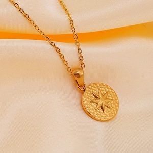 18K Gold Plated Stainless Steel Round Disc Octagram Star Pendant Necklace For Women INS Style Niche Design Jewelry Necklace