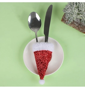 Mini porta posate a cappello di Babbo Natale con paillettes rosse per decoro natalizio