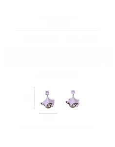 Detailed view of silver ginkgo leaf pearl earrings showing 2.5cm height and zircon inlay