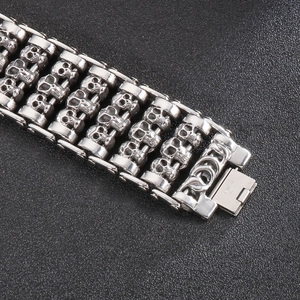 Hip-hop punk stainless steel skull bracelet with detailed biker style craftsmanship