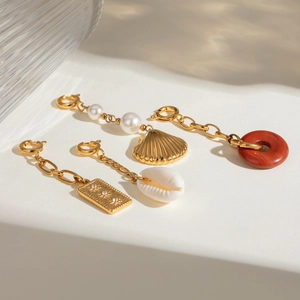 Chic gold stainless steel jewelry pendants with pearls, shells, and agate for DIY necklaces