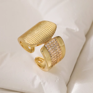 18K gold plated wide band ring for women featuring ribbed texture and zircon micro-pave
