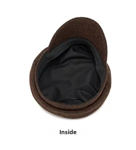 Vue détaillée de l'intérieur d'une casquette en cachemire marron avec doublure douce