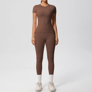 Coffee brown breathable short sleeve gym top and leggings two-piece yoga set for women