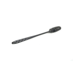 Spazzola in silicone grigio con manico lungo antiscivolo per bottiglie e bicchieri