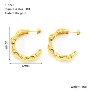 Detailed specs of 32mm 18k gold plated bamboo hoop earrings in stainless steel 304