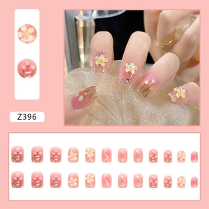Faux ongles dégradés roses avec motifs tulipes 3D et cristaux, coffret de 24 pièces