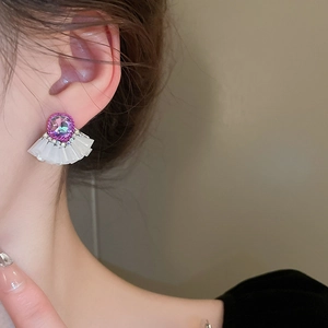 Elegant purple crystal and white fan-shaped earrings with rhinestones for women