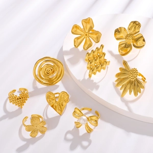 Anelli in acciaio inossidabile placcati oro 18K con design a fiore cuore e fiocco