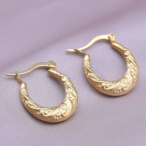 Polished 18k gold plated U-shaped hoop earrings with vintage floral relief patterns