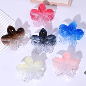 Frangipani Flower Hair Claw Clip Transparent Gradient Resin Plastic Hair Accessory For Women Sweet Shark Clip Elegant